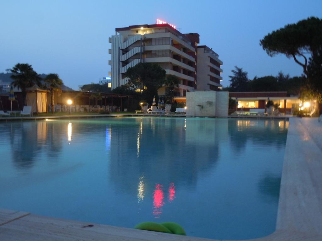 Hotel Terme Imperial Montegrotto Terme Kültér fotó