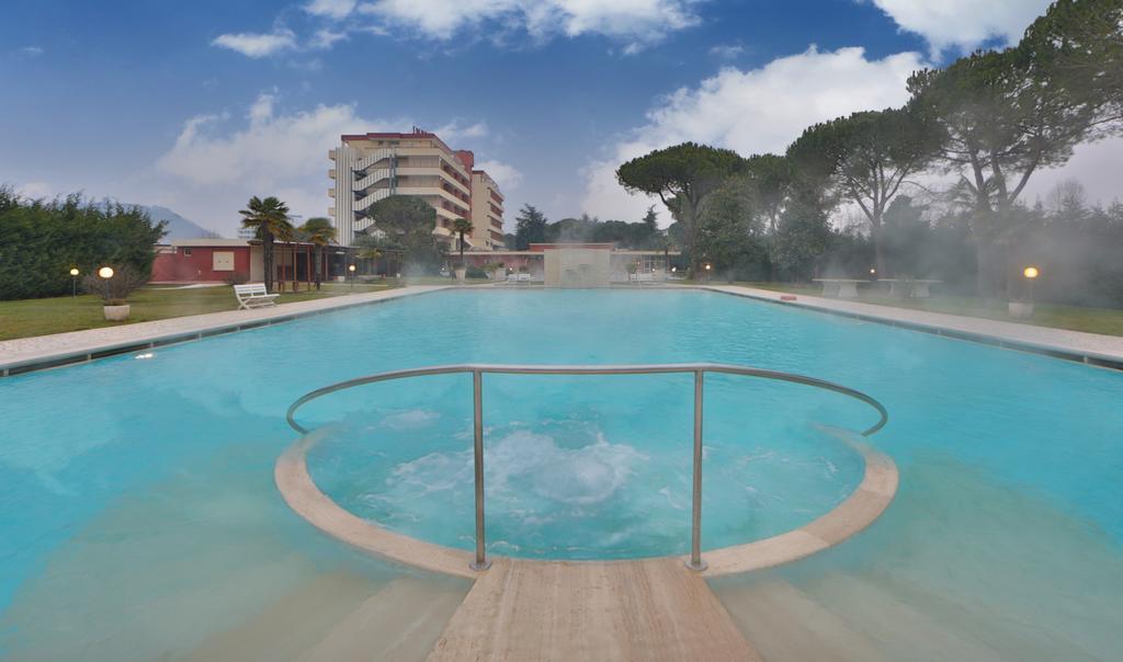 Hotel Terme Imperial Montegrotto Terme Kültér fotó